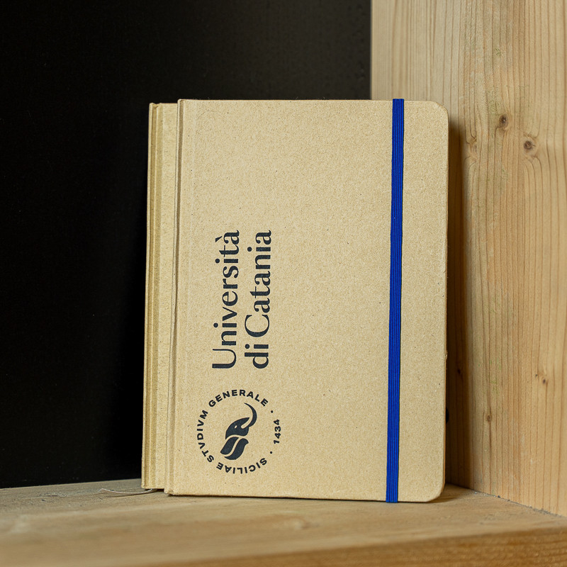 Quaderno A5 con elastico colore blu